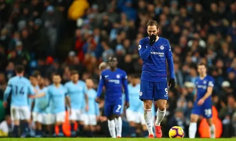 "Chelsea phòng ngự như những đứa trẻ"