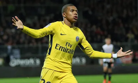 Mbappe lọt vào top 7 cầu thủ xuất sắc nhất châu Âu ở tuổi 18