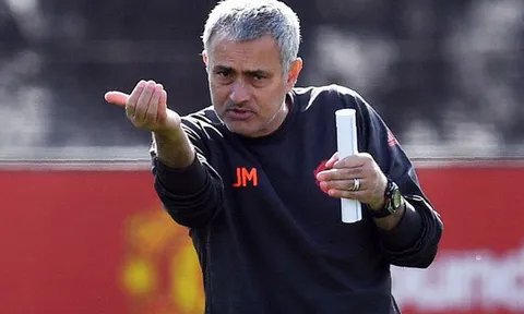 Chỉ vài giờ trước, Man Utd gửi lời đề nghị 45 triệu euro, lương 6 triệu cho đồng hương Mahrez