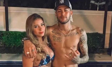Chia tay năm 2018 buồn, Neymar giải khuây bằng việc cặp kè người tình mới