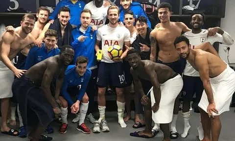 Chia vui cùng Kane, Danny Rose gửi thông điệp tới M.U?