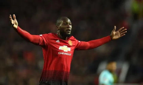 Lukaku sa sút, Mourinho có dám xuống tay?