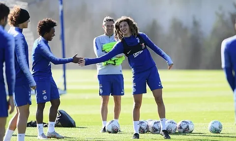 Chiến Liverpool, Sarri trao cơ hội cho 'Gulitt mới'?