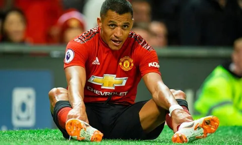 Chiều lòng MU, HLV Chile ra quyết định BẤT NGỜ với Alexis Sanchez