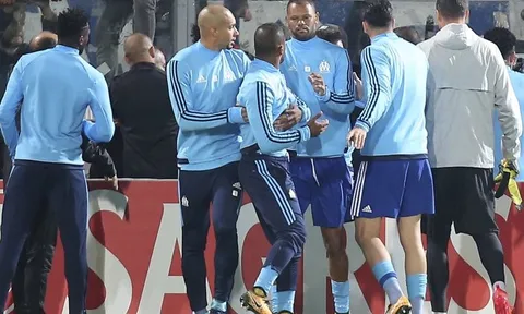 CHÍNH THỨC: Patrice Evra không còn là người của Marseille