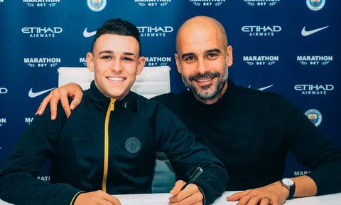 CHÍNH THỨC: Thần đồng nước Anh ký hợp đồng 6 năm với Man City