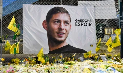 NÓNG: Xác định danh tính thi thể trong máy bay chở Emiliano Sala