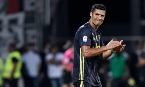 Chờ Ronaldo bực bội hết mức, Allegri mới chịu tung bài tủ vào sân
