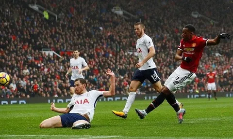 Chuyển nhượng 27/08: Tottenham 1 lúc giật 2 sao bự M.U; Arsenal bán đứt Ozil?