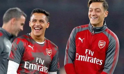 Có 100 cầu thủ có thể thay thế Sanchez và Ozil