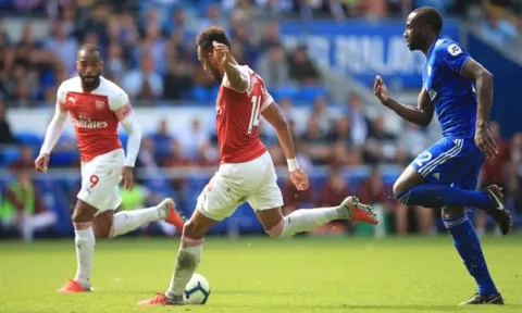 Công làm thủ phá, Arsenal suýt nữa bị Cardiff cầm chân
