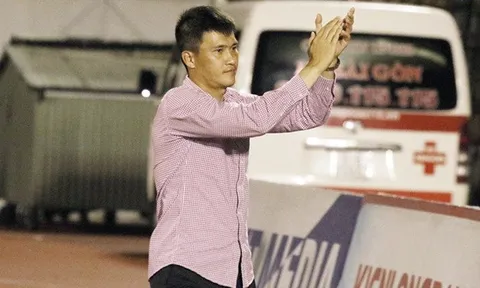 Công Vinh bị VPF nhắc nhở