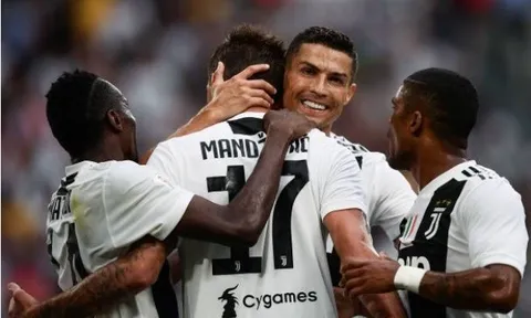 CR7 bỏ lỡ không tưởng trong ngày Allianz hân hoan niềm vui chiến thắng