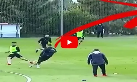 Cristiano Ronaldo chuyền bóng rabona điệu nghệ cho Gareth Bale