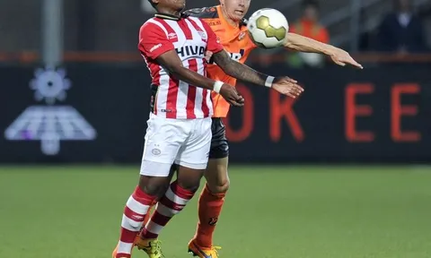 Thi đấu ấn tượng, sao trẻ bất ngờ lọt vào mắt xanh của Klopp