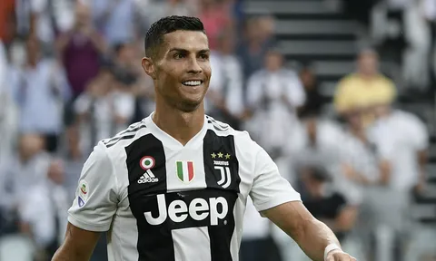 Trước giờ G: Messi đã gọi, Ronaldo có thể trả lời hay không?