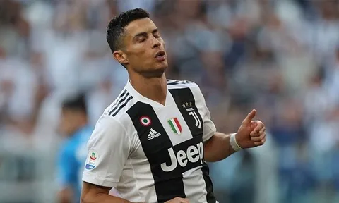 Giữa tâm bão, ĐT Bồ Đào Nha "quay mặt" với Ronaldo