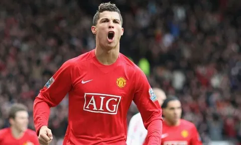 Cristiano Ronaldo khi còn chơi cho Quỷ đỏ