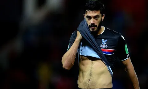 Crystal Palace thảm bại trước đội bóng Championship