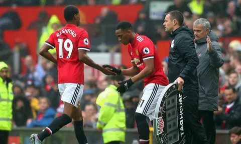 Mourinho chê: "Cú sút của Martial dở tệ"