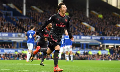 CỰC NÓNG: Mesut Ozil đạt thỏa thuận với Barca