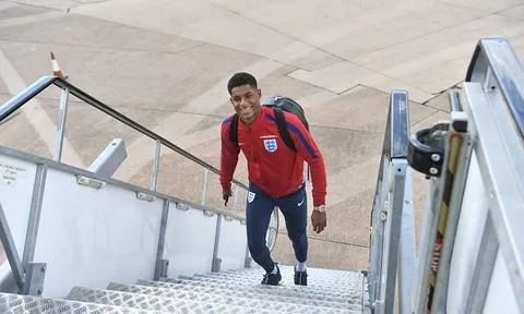 Rashford tươi tắn cùng tuyển Anh có mặt ở Malta