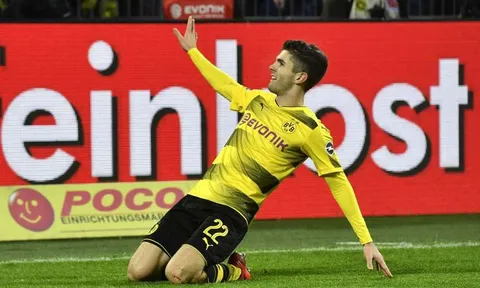 Pulisic toả sáng, Dortmund trở về từ cõi chết