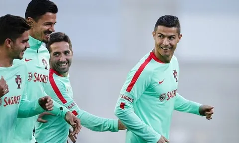 Ronaldo đầy thư thái trước ngày làm khách tại Andorra