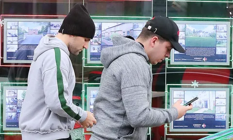 Luke Shaw "mặt lạnh như tiền" sau màn trở lại hoàn hảo
