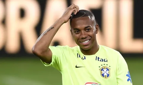 Robinho và sự nghiệp đầy thăng trầm của "Pele đệ nhị"