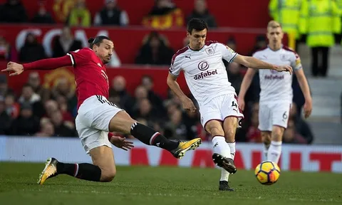 5 điểm nhấn Man Utd 2-2 Burnley: Canh bạc thất bại của Mourinho