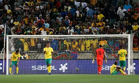 Đá lại, Nam Phi cay đắng lỡ hẹn với World Cup