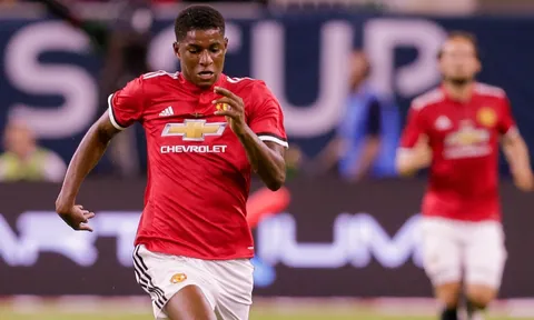 "Đá với Man City, Man Utd chỉ biết phòng ngự"
