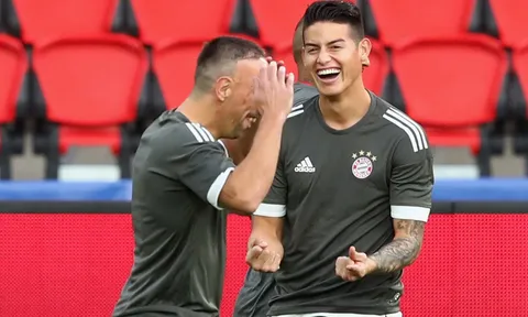 Dàn sao Bayern cười thả ga ngay trên thánh địa của PSG