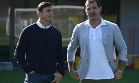 Dàn sao Inter Milan phấn khởi tột độ khi được huyền thoại ghé thăm