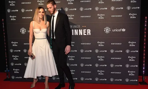 Dàn sao Man Utd bảnh bao cùng nửa kia tham dự từ thiện tại Old Trafford