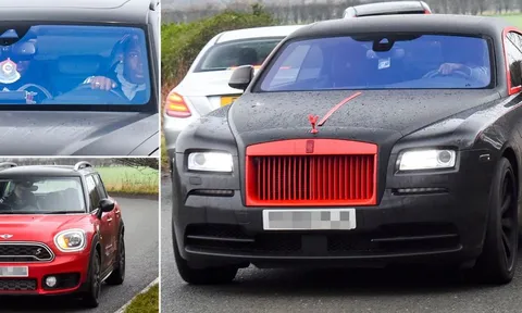 Dàn sao Man Utd mặt mày ủ rũ xua quân đến sân tập