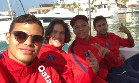 Dàn sao PSG hí hửng khoe hình du hí tại Qatar