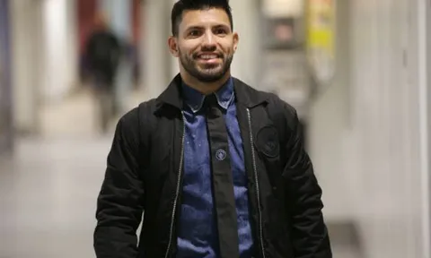 Đặt chân tới Napoli, Aguero 'khác biệt' với phần còn lại