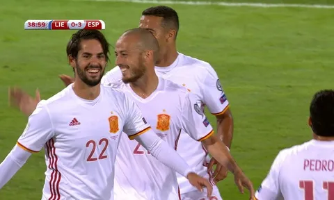 David Silva chơi khá hay trận gặp Liechtenstein