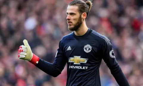 5 điều Man Utd cần làm trước khi tháng Giêng khép lại: Bán 2, dùng 1