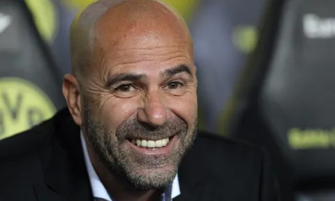 Đây là lý do Dortmund chưa sa thải Peter Bosz?