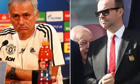 Đây, phản ứng của Mourinho trước tin đồn bị sa thải