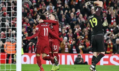 Đây, "tội đồ" của Arsenal trong trận thua "muối mặt" trước Liverpool
