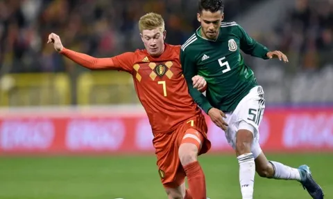 De Bruyne bất ngờ chỉ trích thầy ở tuyển Bỉ