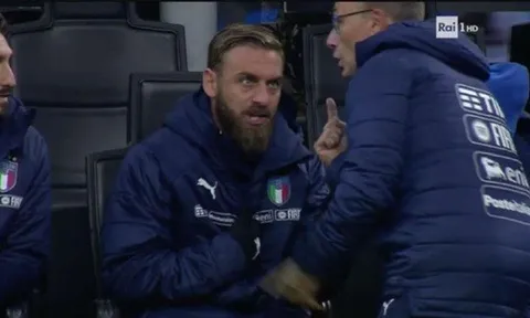 Khoảnh khắc cuối cùng của Daniele De Rossi