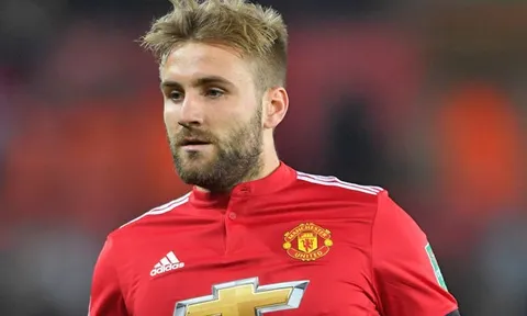"Để thành công, Luke Shaw cần tránh xa Mourinho"
