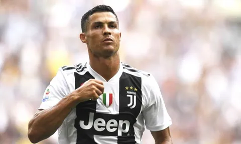 Chỉ trích chủ tịch Perez, Ronaldo có sự toan tính
