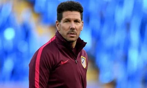 Đến Simeone cũng 'cạn lời' với Messi