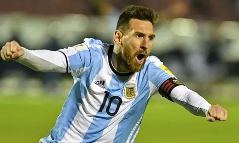 Đến World Cup 2018, Messi mang theo 'món nợ' cup vàng